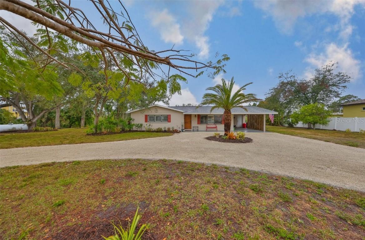 6724 Quonset Rd., Bradenton, FL 34203