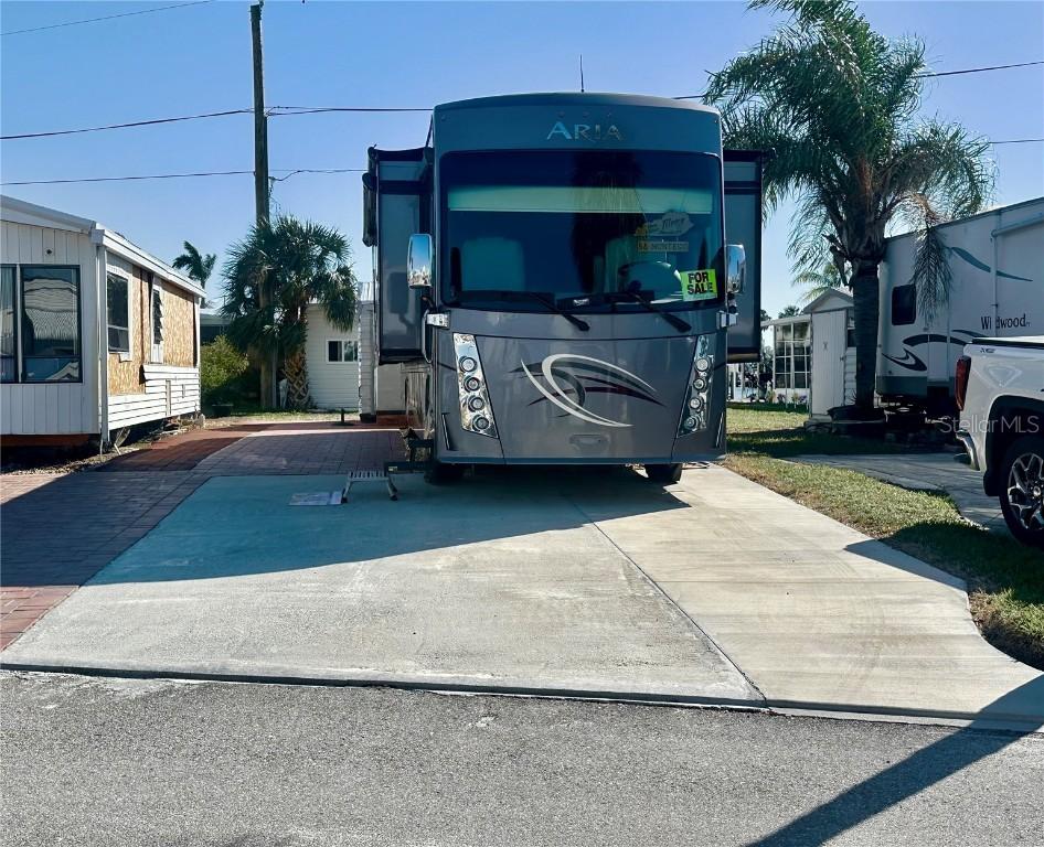 55 Montego Dr., Palmetto, FL 34221