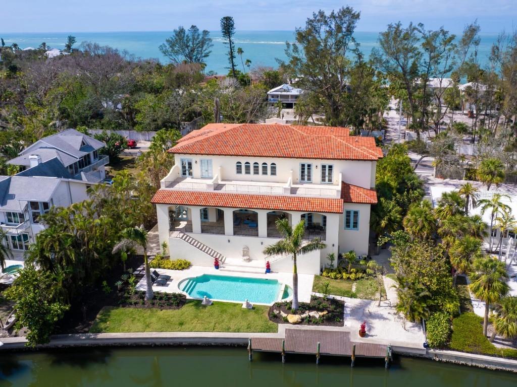 4205 Higel Ave., Sarasota, FL 34242