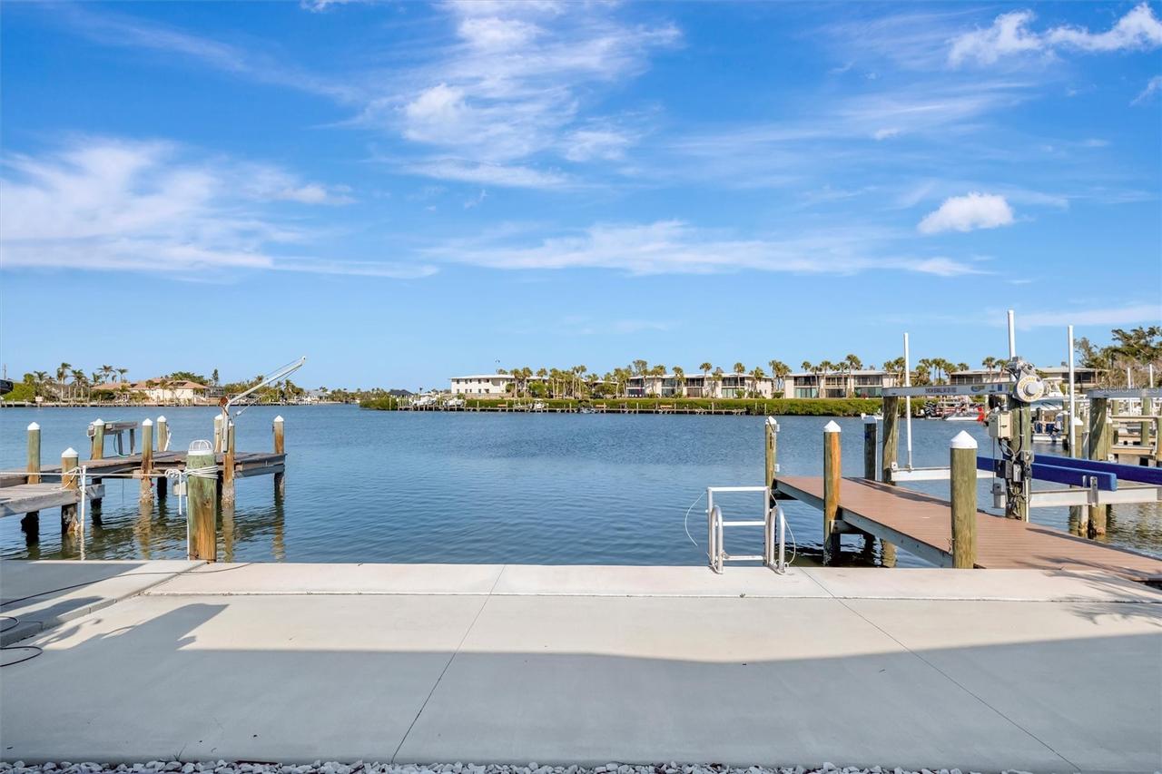 15 Seaside Ct., Holmes Beach, FL 34217