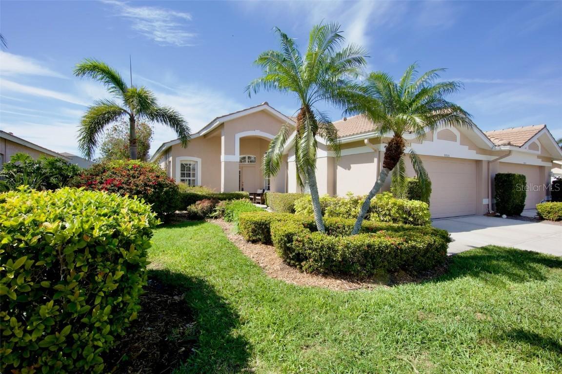 9539 Forest Hills Cir., Sarasota, FL 34238