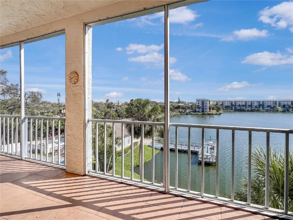 3424 Lake Bayshore Dr. #405 BUILDING P, Bradenton, FL 34205