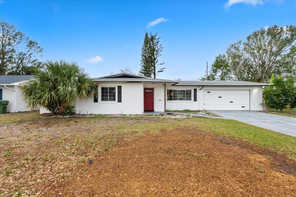 3016 Taunton Dr., Bradenton, FL 34205
