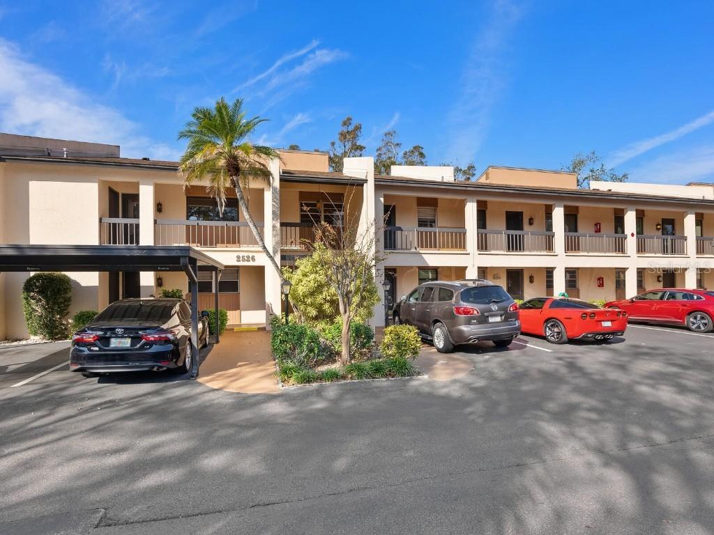 2526 Clubhouse Dr. #203, Sarasota, FL 34232