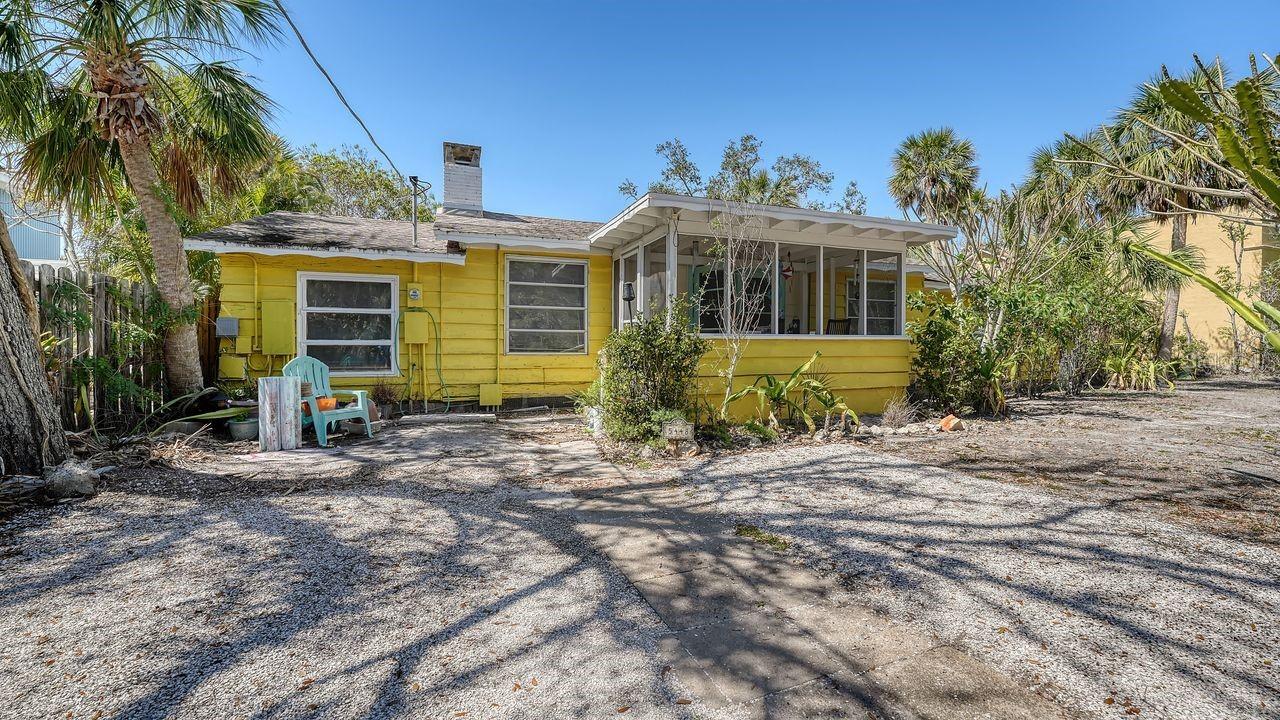 5448 Avenida Del Mare, Sarasota, FL 34242