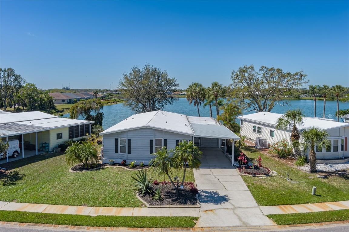 8409 Imperial Cir., Palmetto, FL 34221