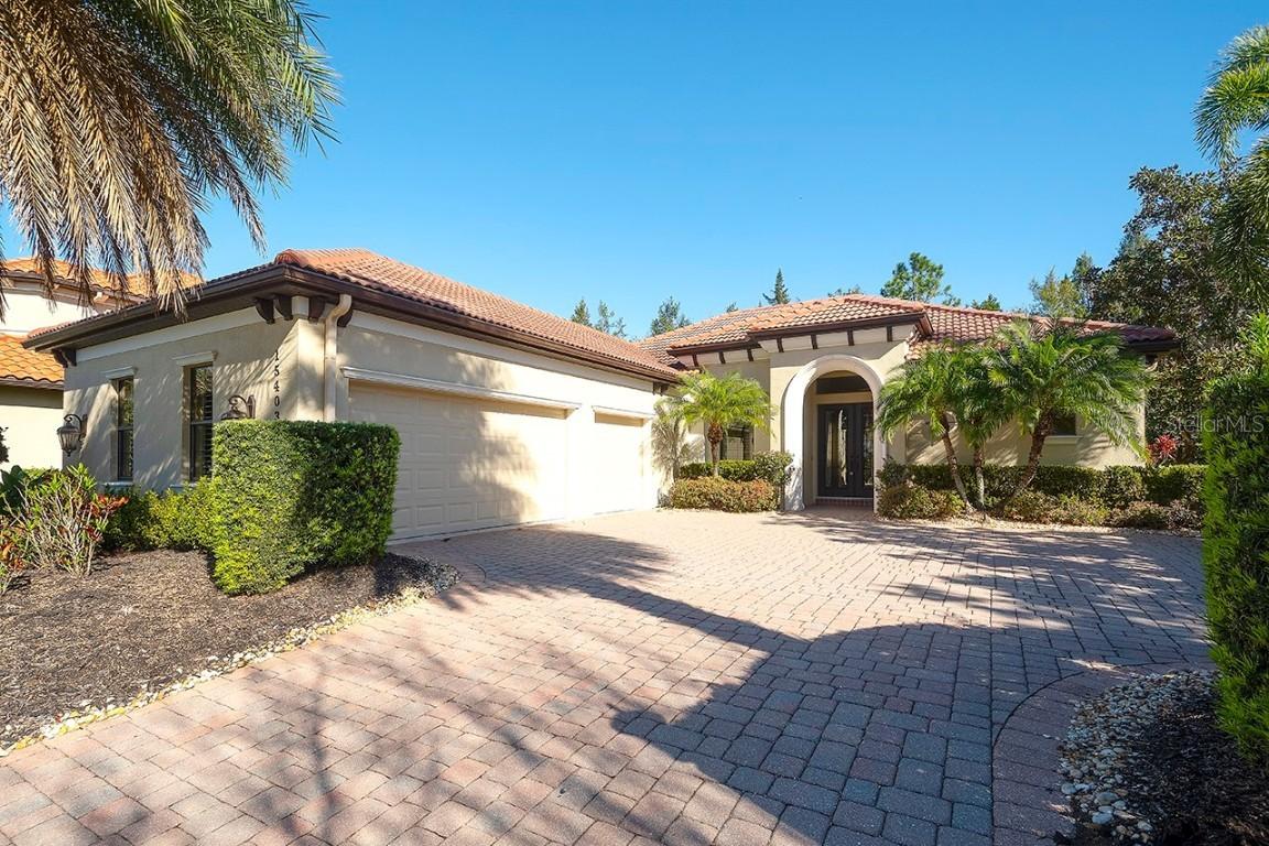 15403 Leven Links Pl., Lakewood Ranch, FL 34202