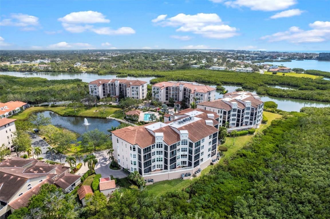 5420 Eagles Point Cir. #103, Sarasota, FL 34231