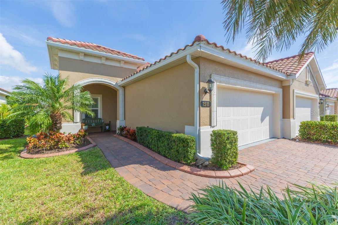 1511 Calle Grand St., Bradenton, FL 34209