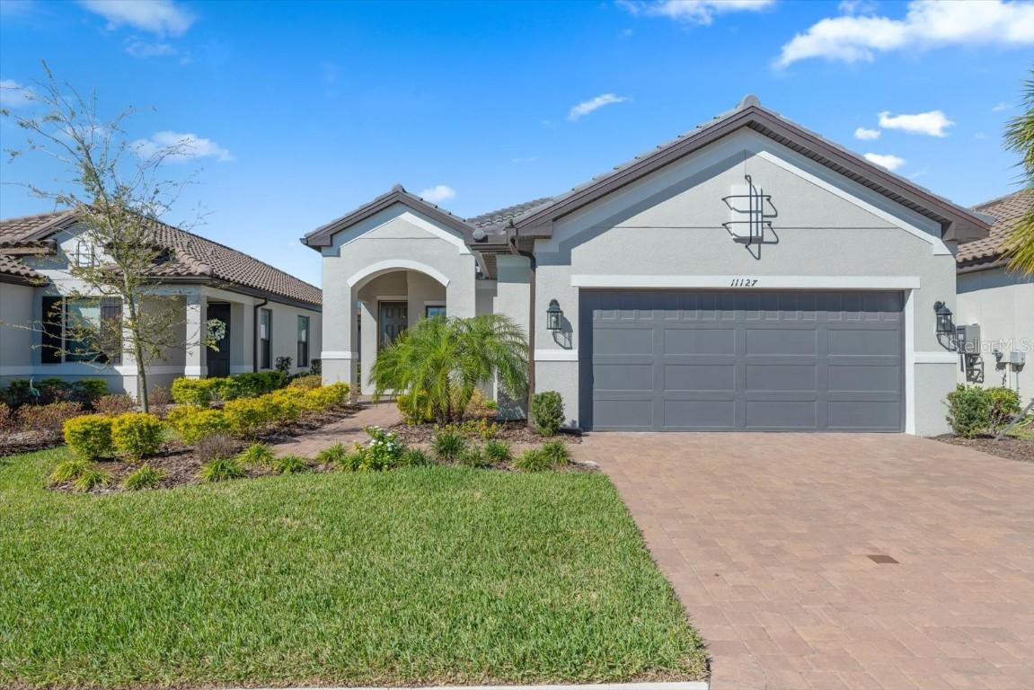 11127 Devonbridge Dr., Palmetto, FL 34221