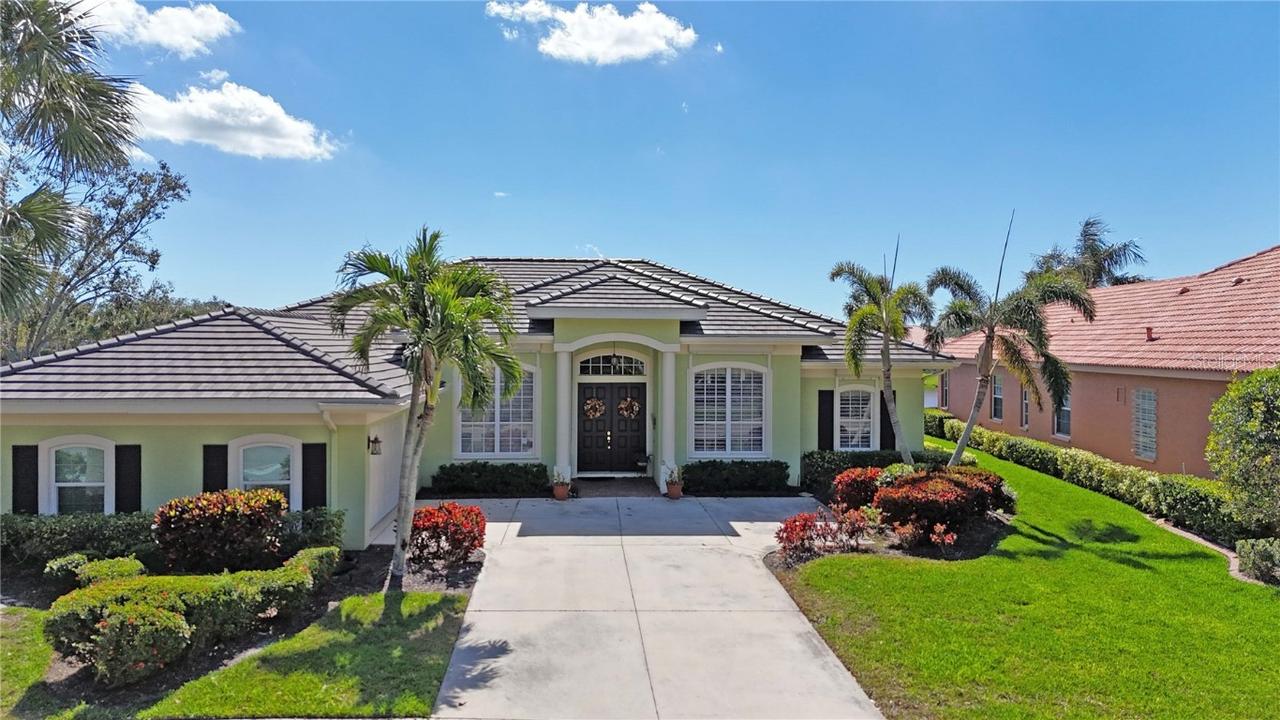 4901 Sabal Lake Cir., Sarasota, FL 34238