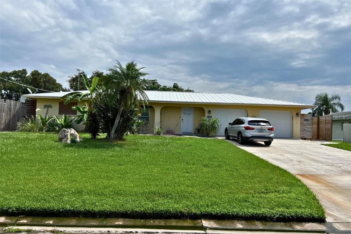 1860 Southpointe Dr., Sarasota, FL 34231