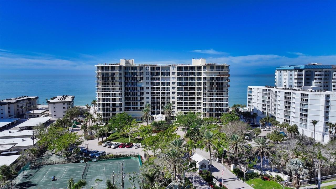 1800 Benjamin Franklin Dr. #A802, Sarasota, FL 34236