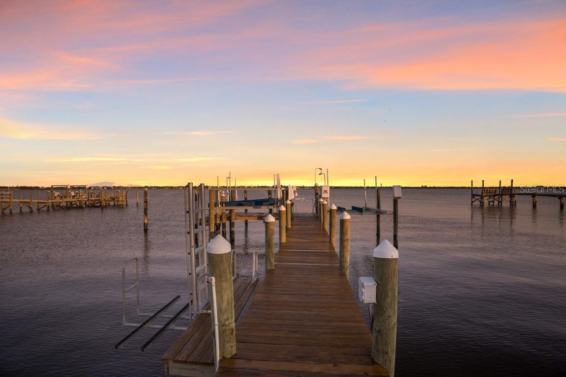 766 Bayshore Dr., Terra Ceia, FL 34250
