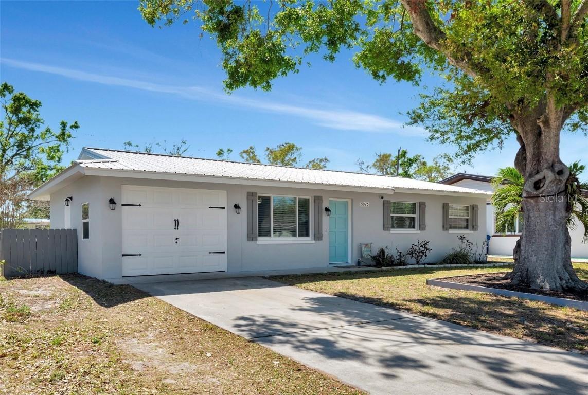 5026 Brookmeade Dr., Sarasota, FL 34232