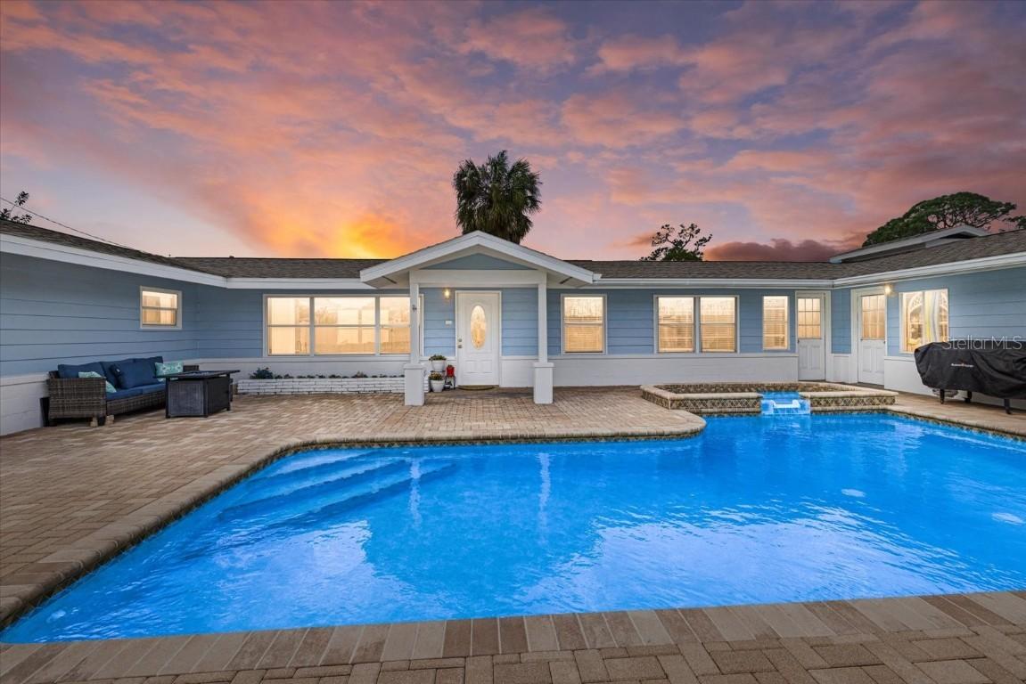 6228 Brentwood Ave., Sarasota, FL 34231