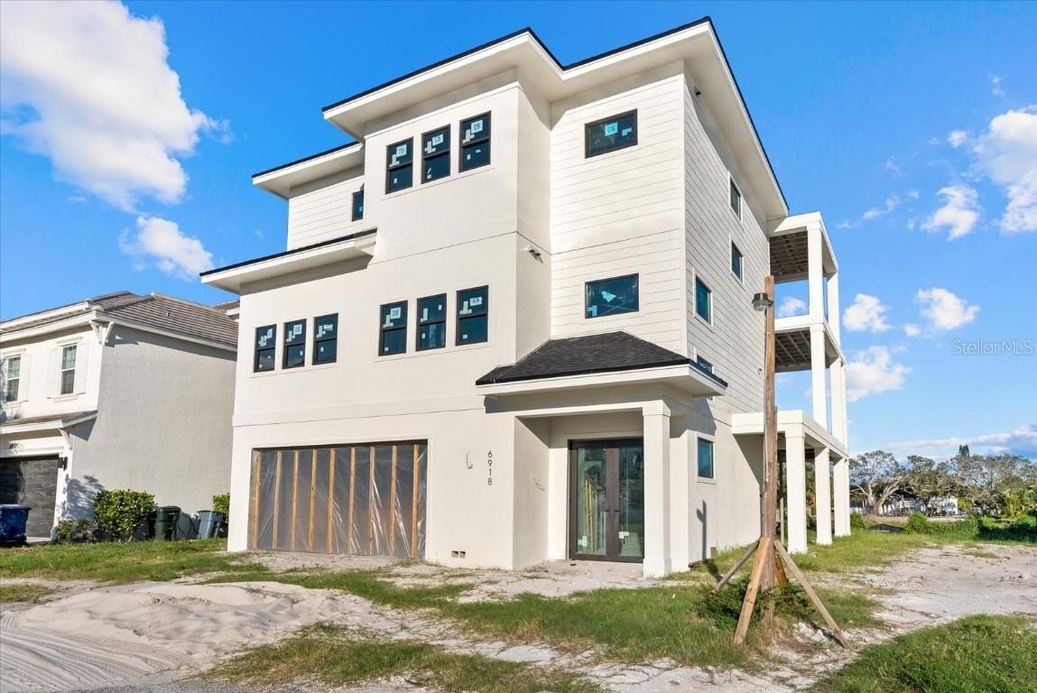 6924 Bochi Cir., Sarasota, FL 34242