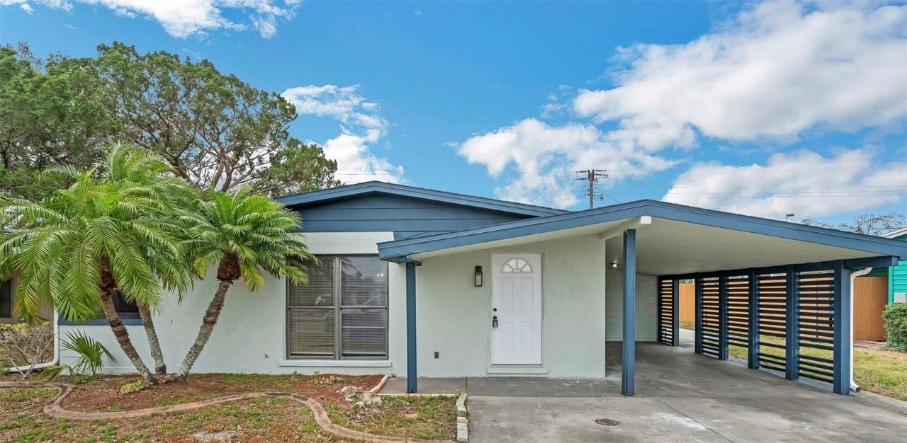2811 Bayshore Gardens Pkwy., Bradenton, FL 34207
