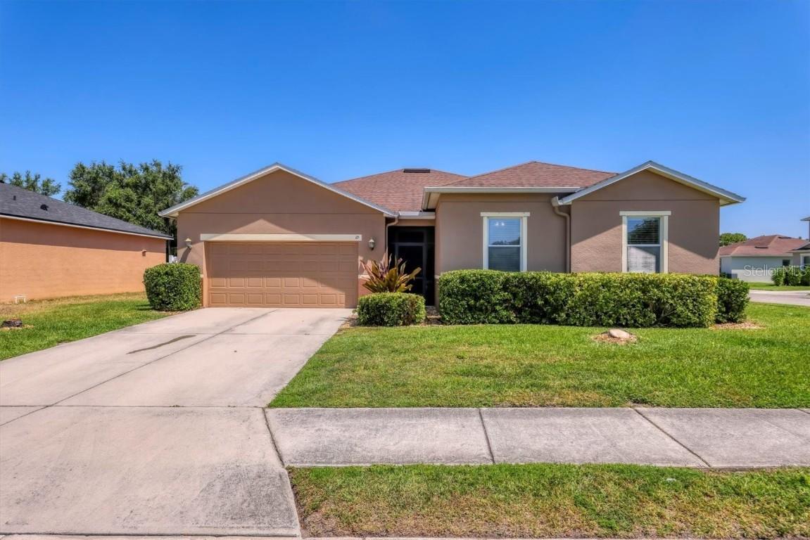 115 64th Ave., Bradenton, FL 34203