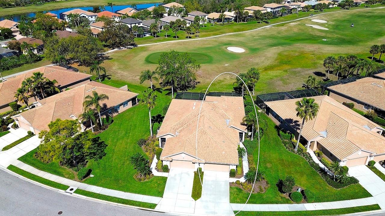 374 Fairway Isles Ln., Bradenton, FL 34212