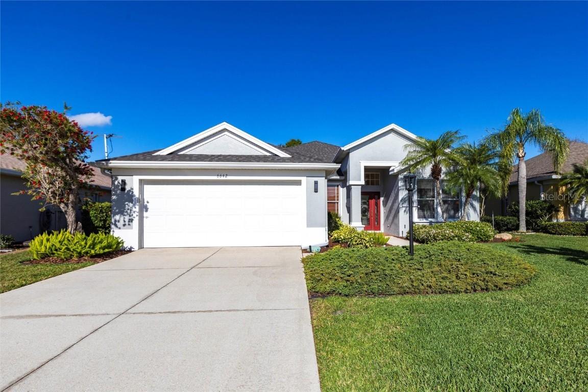 6642 Cheswick St., Sarasota, FL 34243