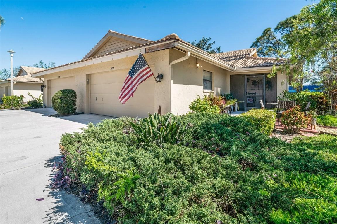 7183 Wood Creek Dr. #9, Sarasota, FL 34231
