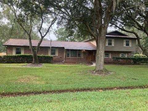 411 El Greco Dr., Brandon, FL 33511