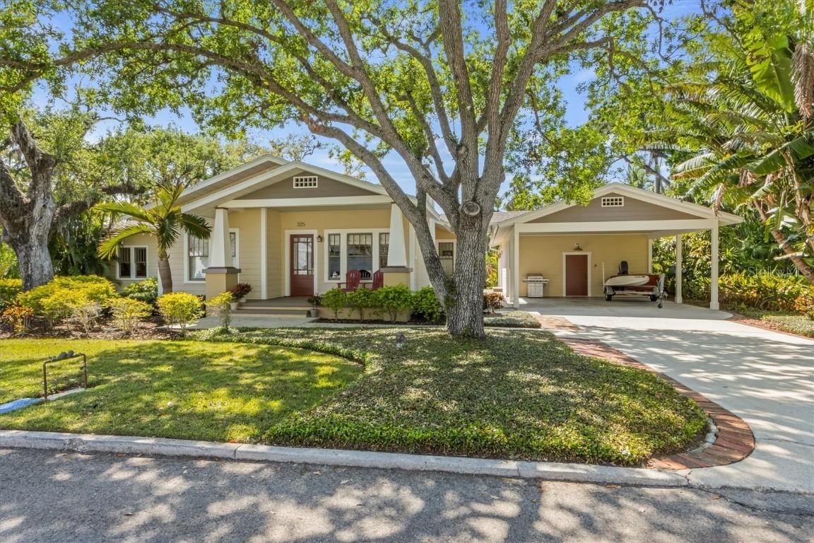 325 12th Ave., Palmetto, FL 34221