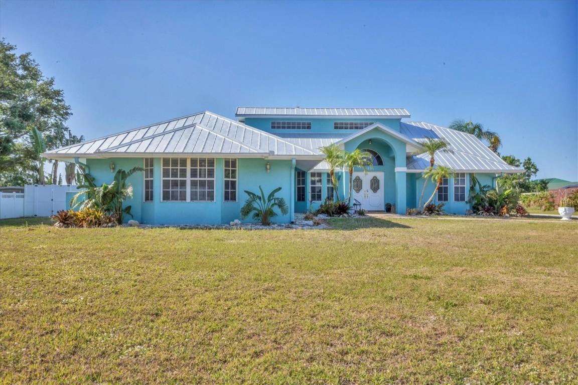 1489 17th St., Palmetto, FL 34221