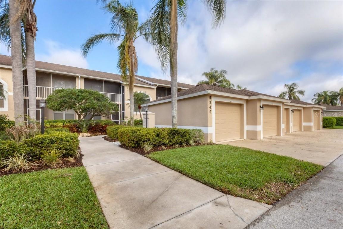 5240 Hyland Hills Ave. #1426, Sarasota, FL 34241