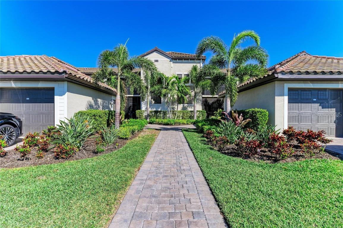5695 Palmer Cir. #101, Bradenton, FL 34211