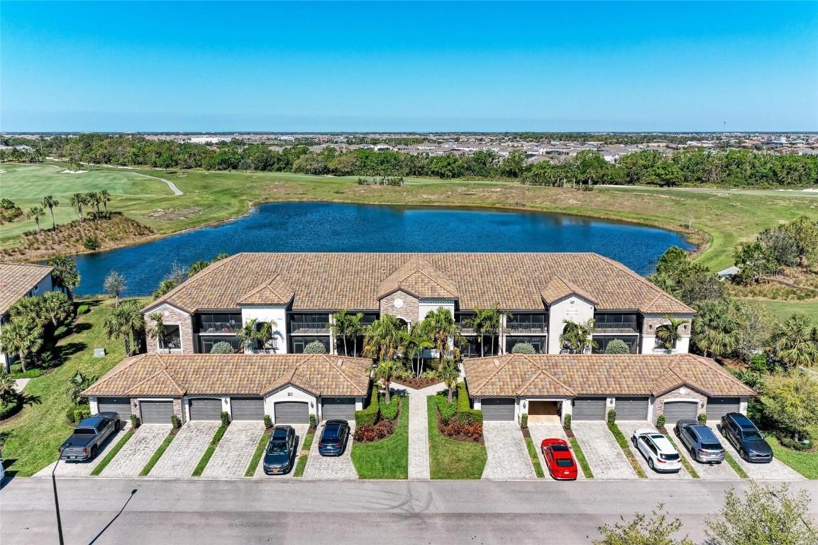 5577 Palmer Cir. #203, Bradenton, FL 34211