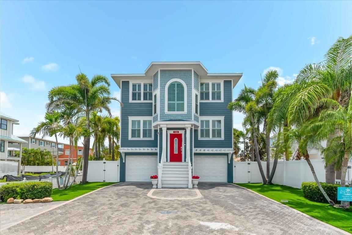 2300 Avenue B, Bradenton Beach, FL 34217