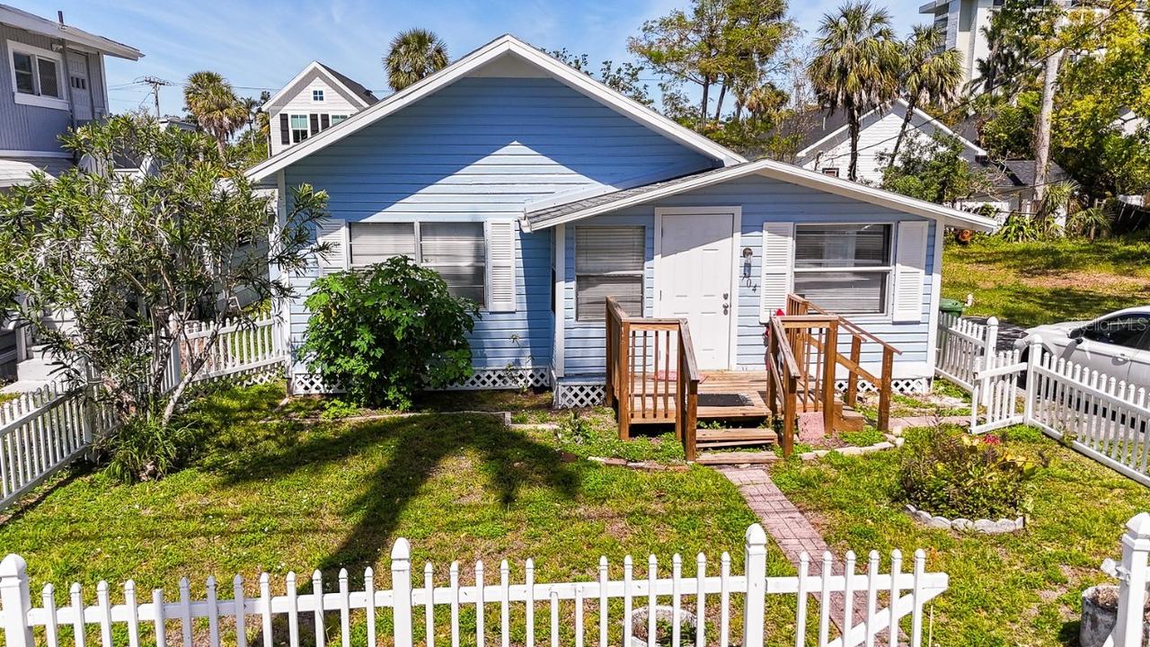 1704 Ballard Park Dr., Bradenton, FL 34205