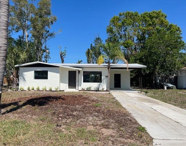 2404 Lehigh Ave., Bradenton, FL 34207