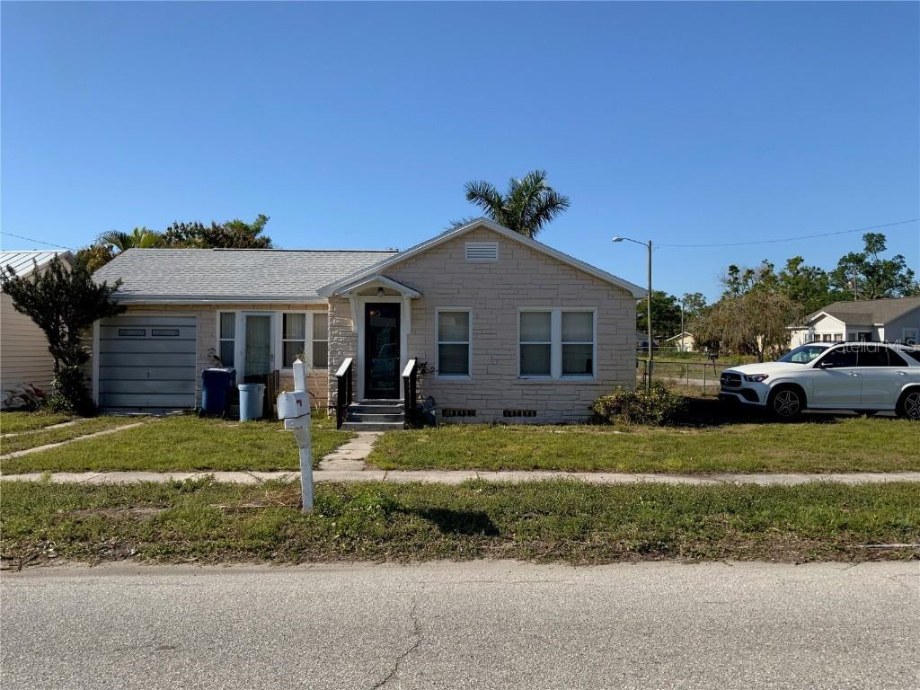 1104 29th Ave., Bradenton, FL 34205
