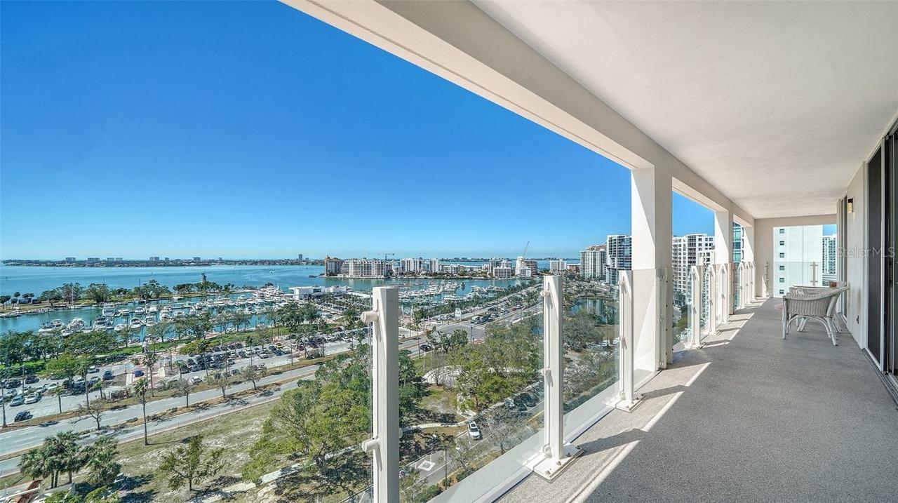101 S Gulfstream Ave. #16K, Sarasota, FL 34236