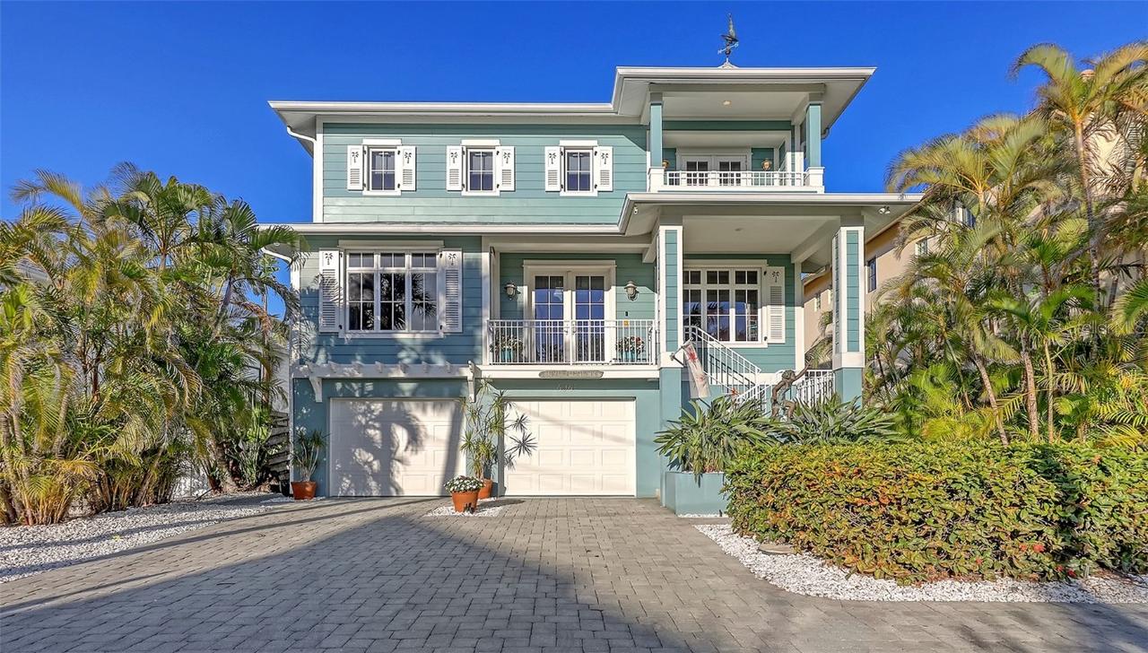 4941 Commonwealth Dr., Sarasota, FL 34242