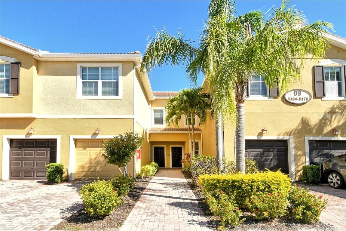 5450 Soapstone Pl. #9-103, Sarasota, FL 34233