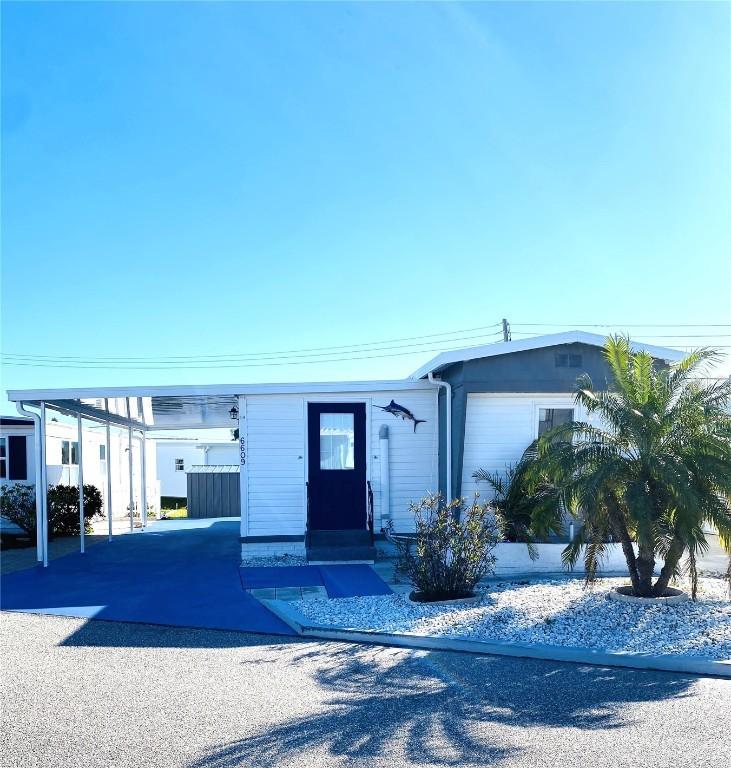 6609 California St., Bradenton, FL 34207