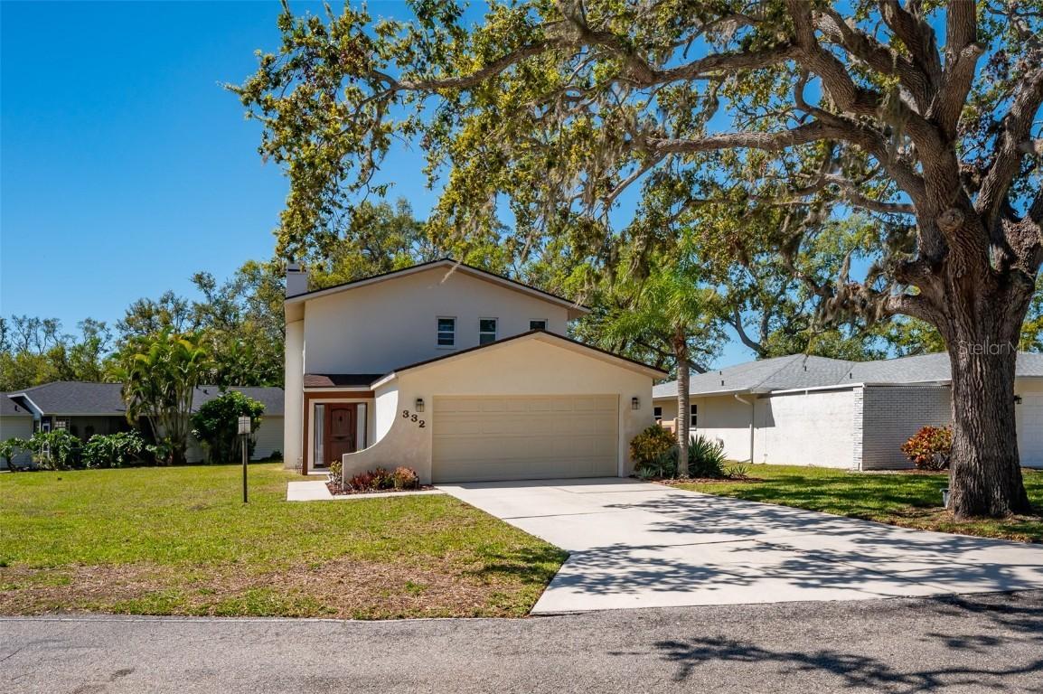 332 Bearded Oaks Cir., Sarasota, FL 34232