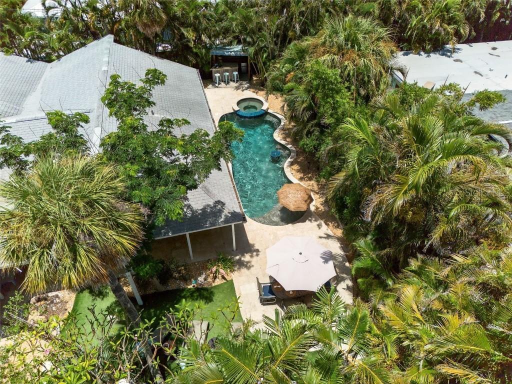 402 71st St., Holmes Beach, FL 34217