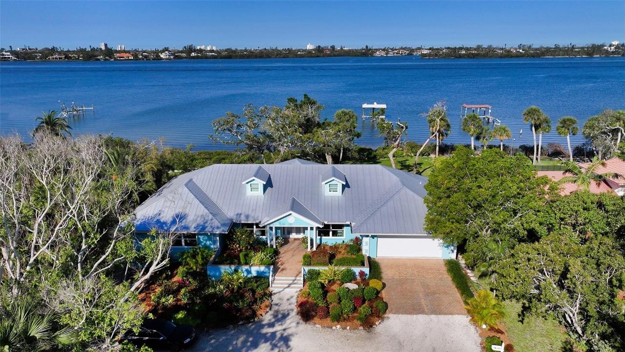 1440 Kimlira Ln., Sarasota, FL 34231