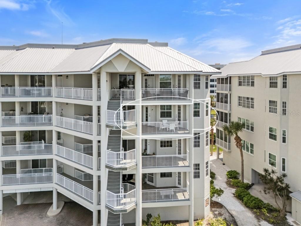 1260 Dolphin Bay Way #404, Sarasota, FL 34242