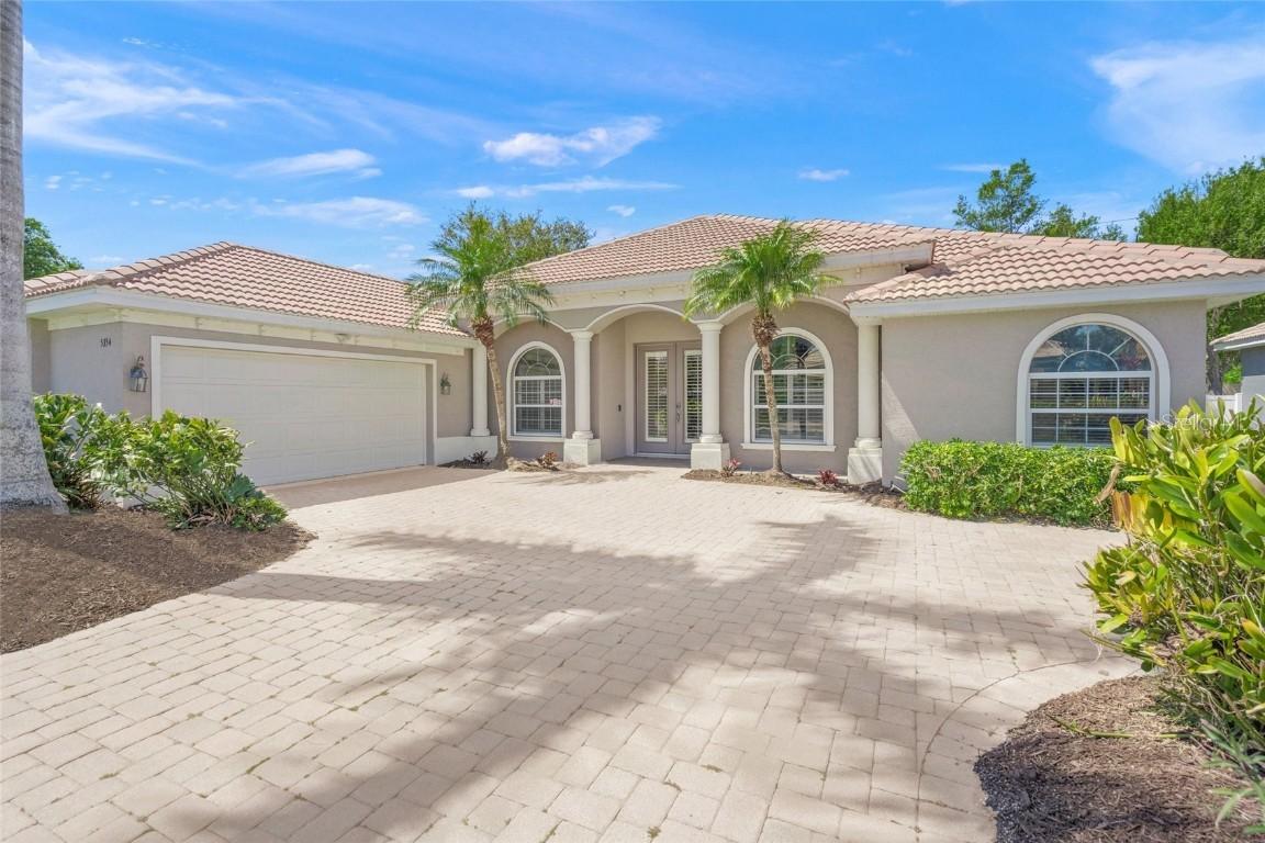 5354 Nathaniel Pl., Sarasota, FL 34233