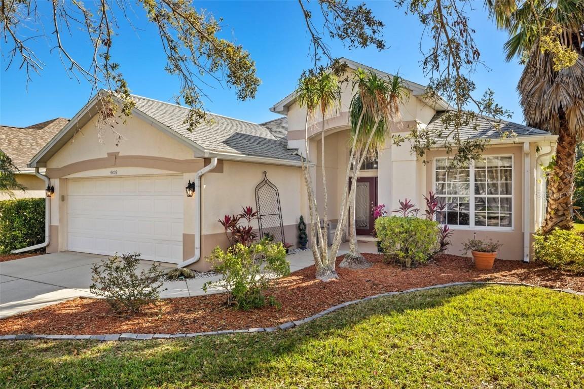 4209 32nd Ln., Bradenton, FL 34208