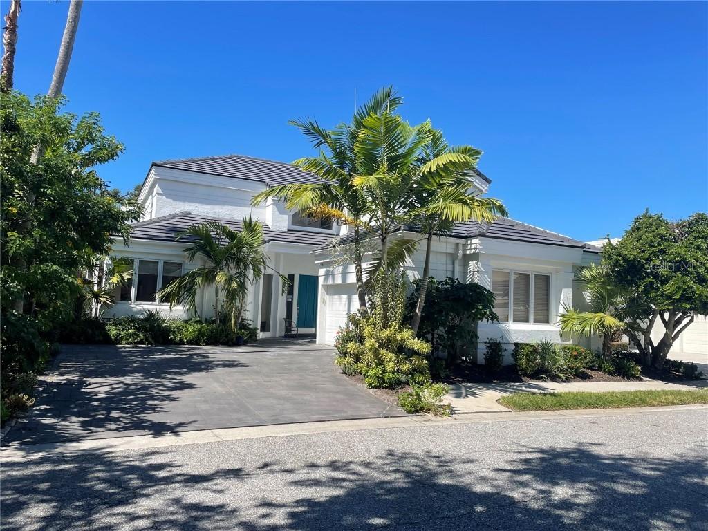 7782 Club Ln., Sarasota, FL 34238