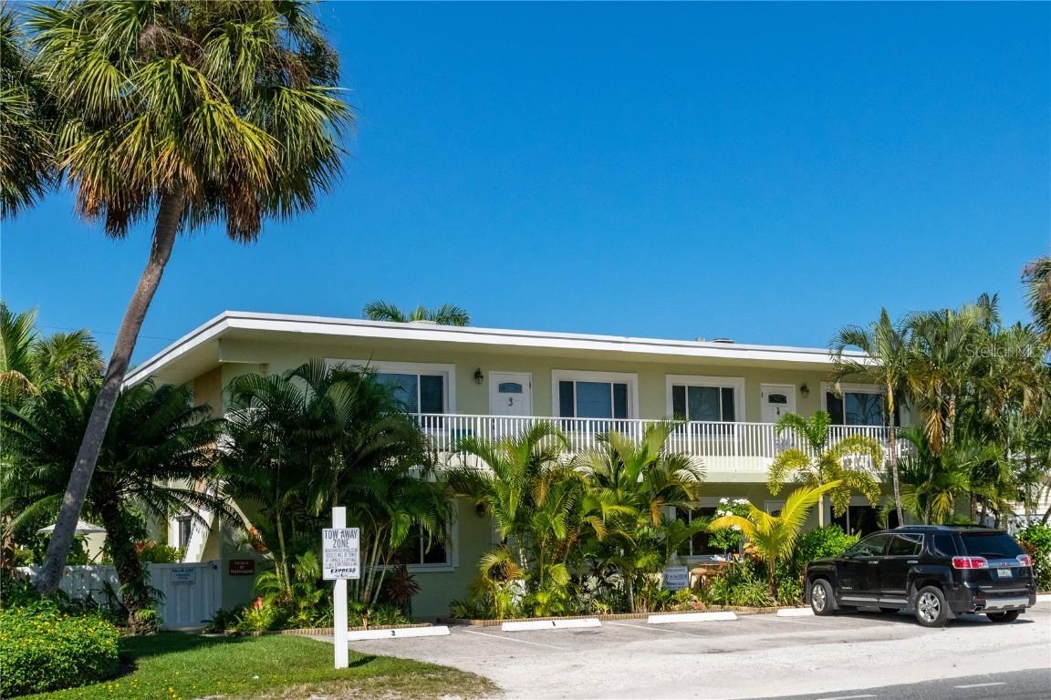 3000 Gulf Dr. #3, Holmes Beach, FL 34217