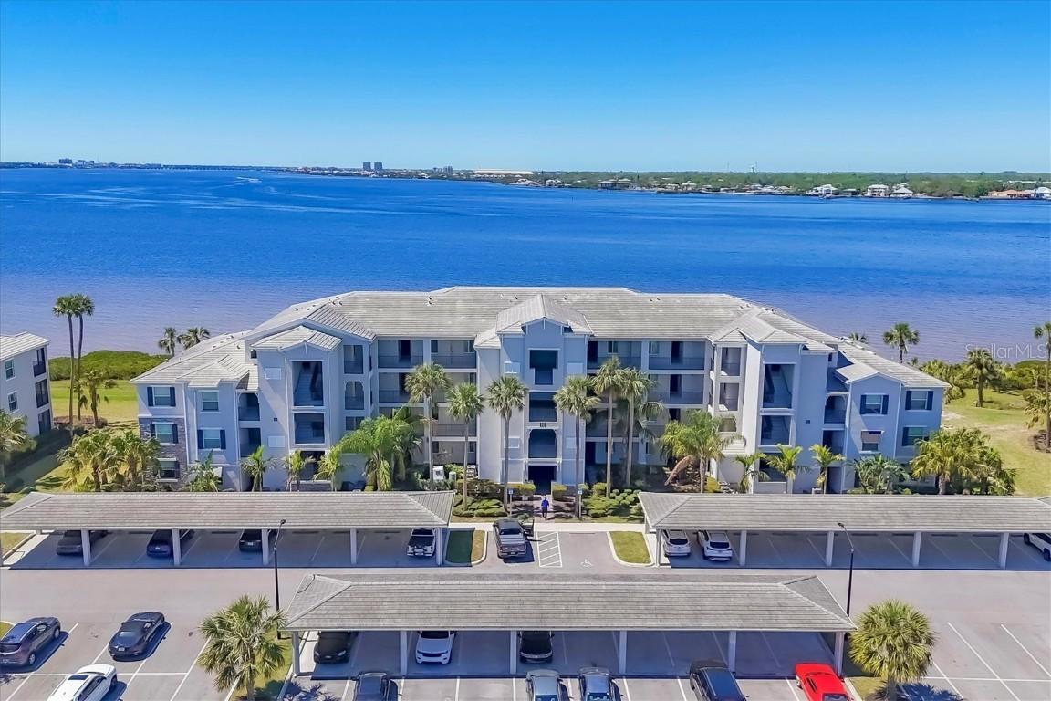920 Tidewater Shores Loop #304, Bradenton, FL 34208