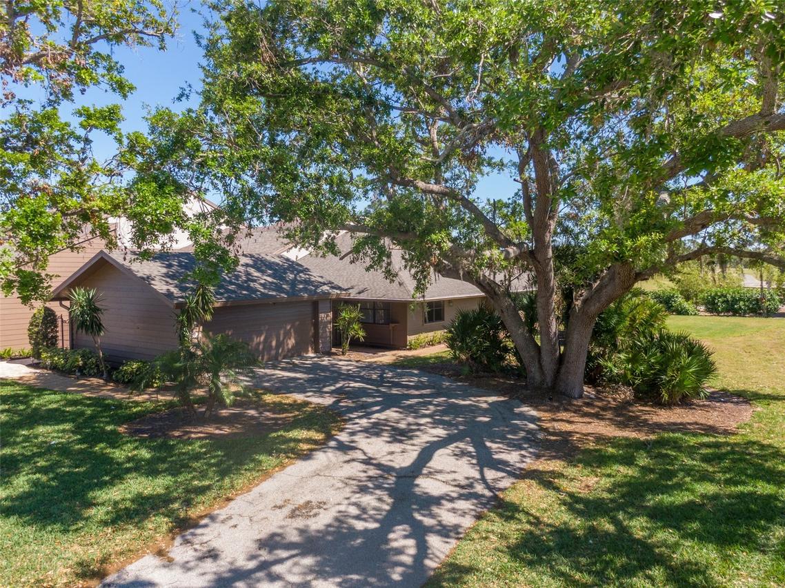 5604 Doral Dr., Sarasota, FL 34243